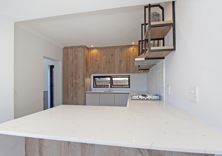 4 Bedroom Property for Sale in Fish Hoek Western Cape